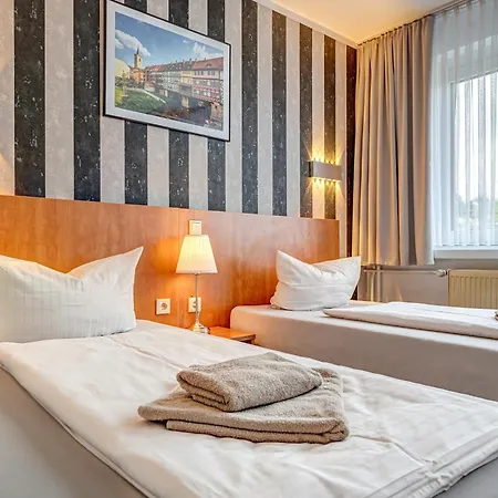 维尔纳酒店 酒店