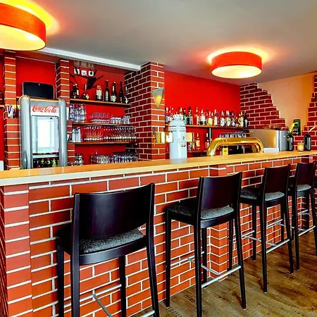 维尔纳酒店 酒店